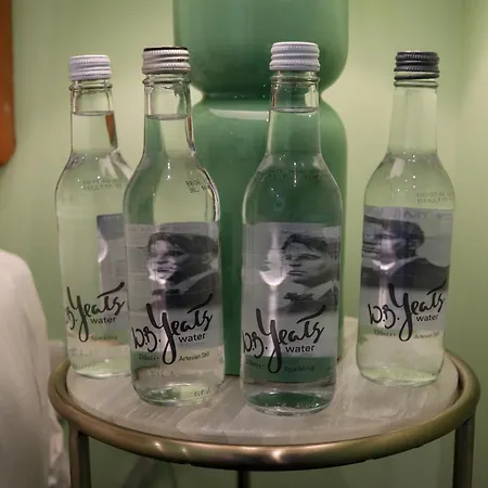 Sunday Street Boutique * 德罗赫达